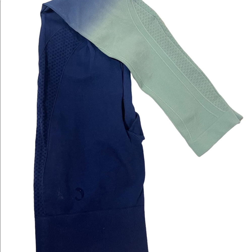 Yoga Pants, Blue Color Block, Size Medium - Picture 4 of 6